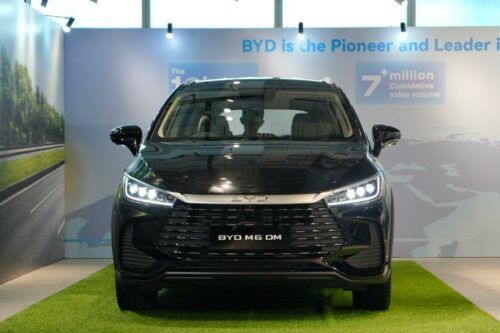 Harga BYD M6 DM-i Resmi Diumumkan, MPV PHEV Keluarga Siap Tempuh 1.800 Km