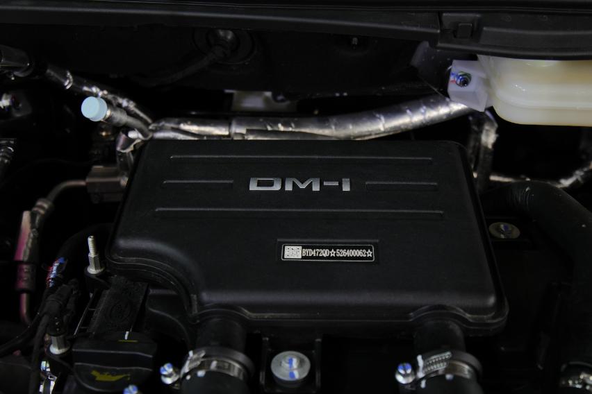 mesin BYD M6 DM-i