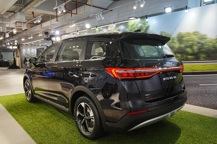 BYD M6 DM-i