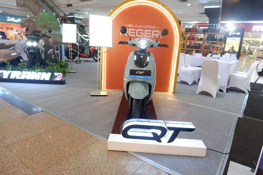 Indomobil eMotor QT dan QT Pro Sambangi Semarang