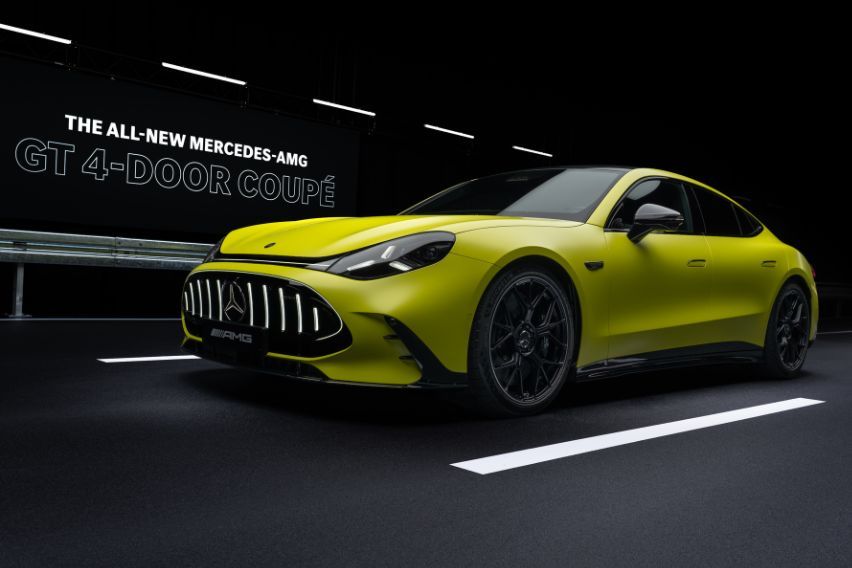 AMGGT4doorcoupe 3