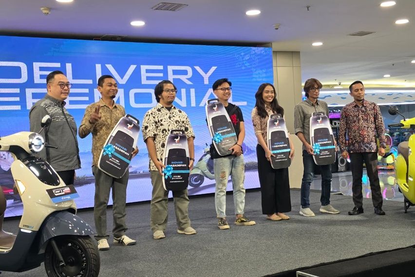 Indomobil eMotor Kenalkan QT di Surabaya