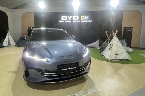 BYD Seal 6 DM-i atau PHEV Sudah Dipajang di Indonesia, Sinyal Segera Meluncur?