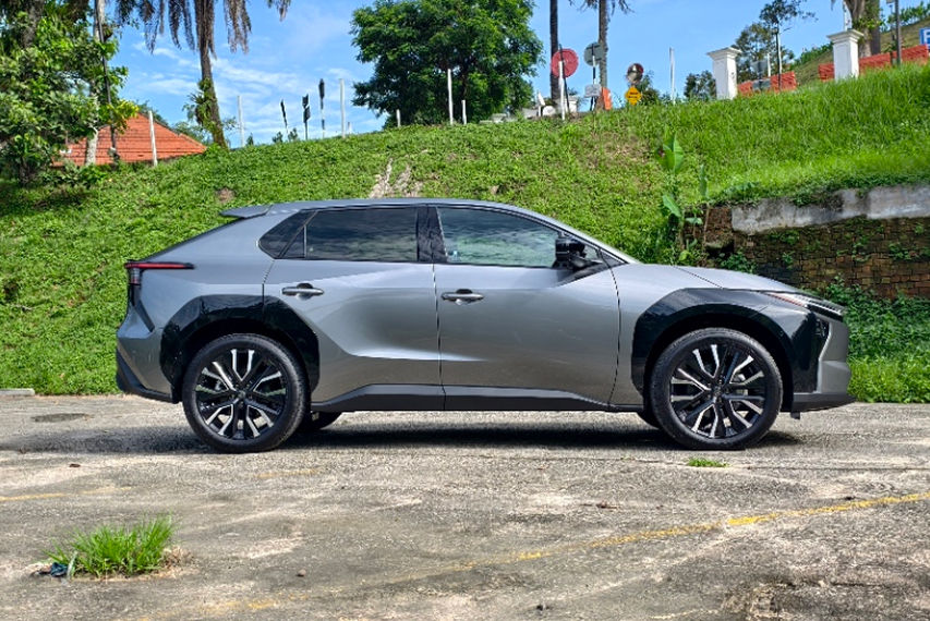 Toyota bZ4X side profile view Malaysia