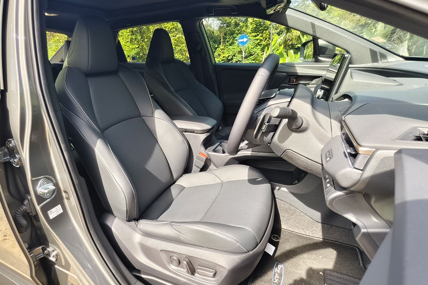 Toyota bZ4X front seats view