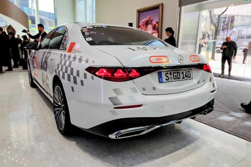 Mercedes S-Class 140 Years 140 Places