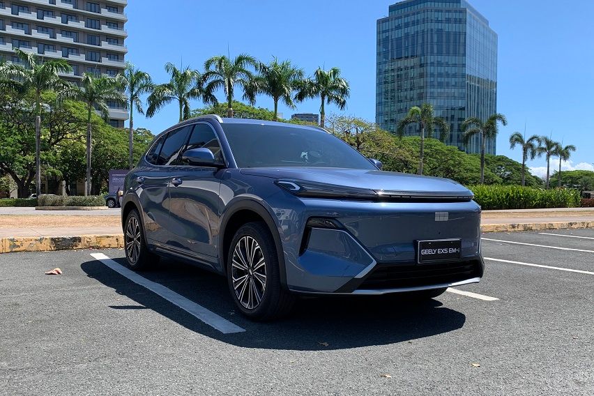 Geely EX5 EM-i vs other PHEV crossovers