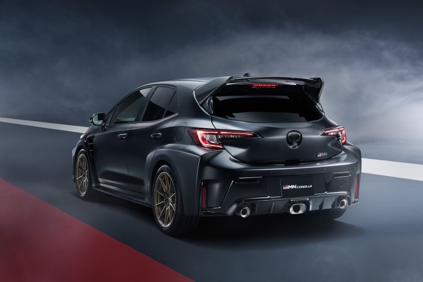 GRMN Corolla 2026 tampak belakang