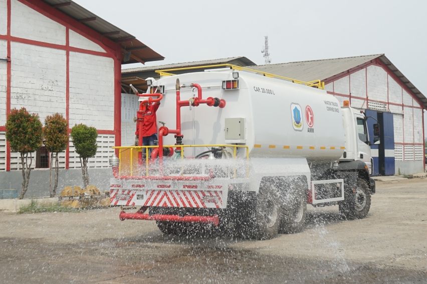 Aplikasi Water Tank pada truk Mercedes-Benz Axor 2528