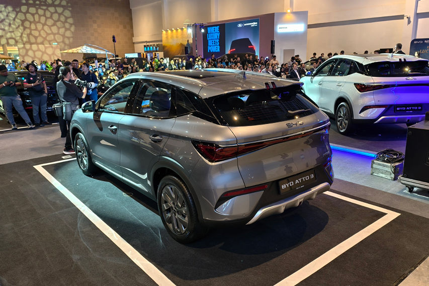 BYD Atto 3 facelift rear view