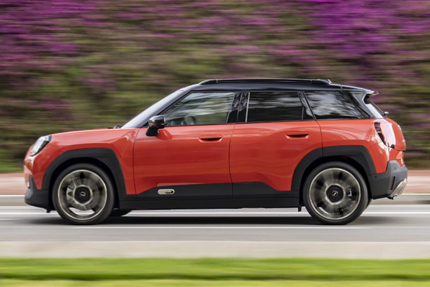 2026 MINI Aceman EV side