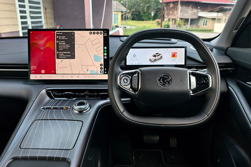 Proton emas7 phev steering wheel view