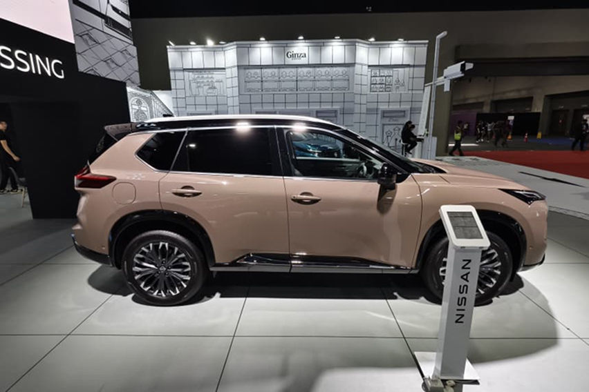 Nissan X-Trail e-POWER x e-4ORCE side