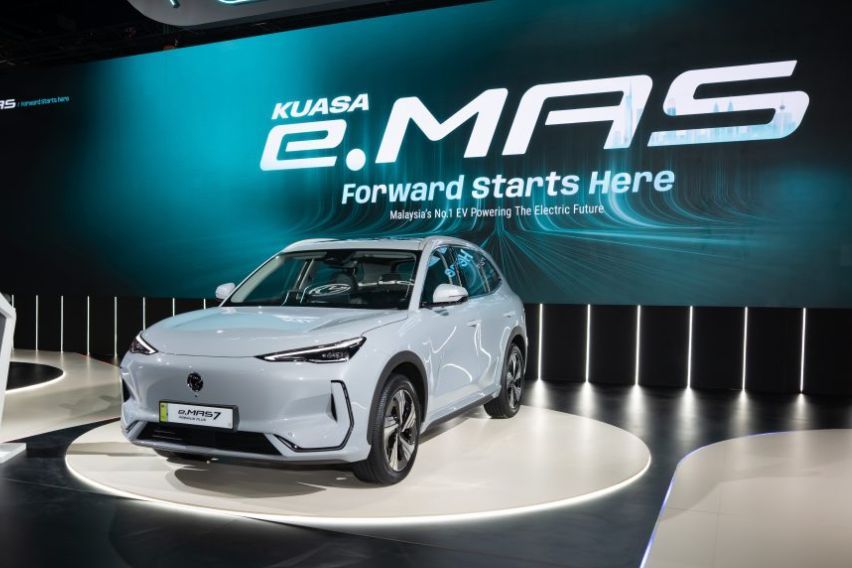 Proton eMas 7 Premium Plus