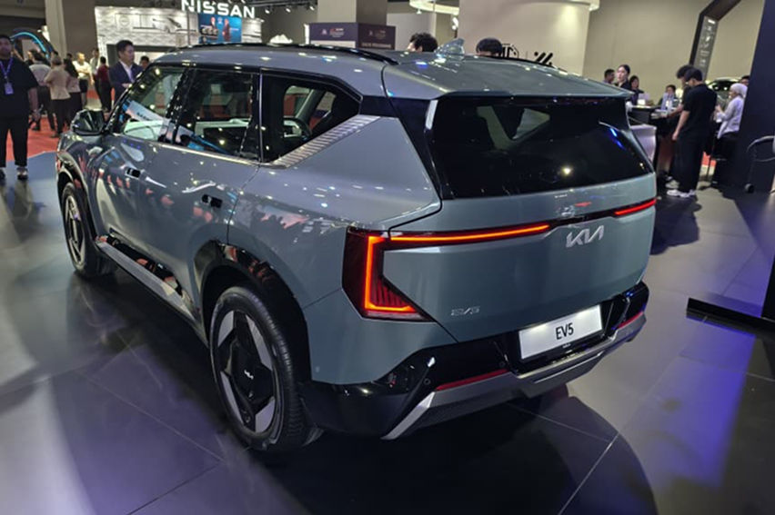 Kia EV5 rear