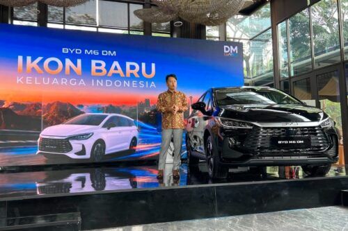 Harga BYD M6 DM-i Resmi Diumumkan, MPV PHEV Keluarga Siap Tempuh 1.800 Km