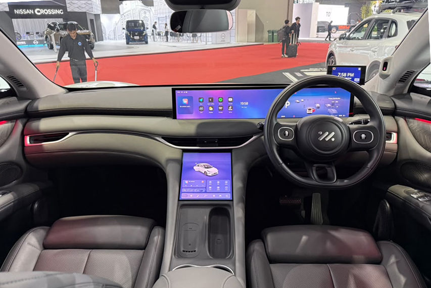 SAIC IM6 interior KLIMS 2026 