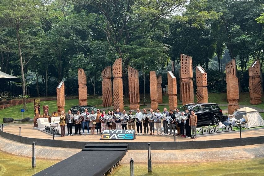 BYD Perluas Program Small Steps for Tomorrow, Setiap Mobil Terjual Ikut Dukung Kebutuhan Sekolah