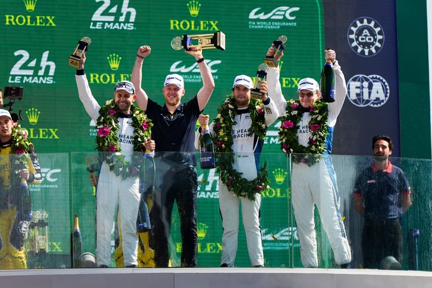 23 Vantage podium celebration