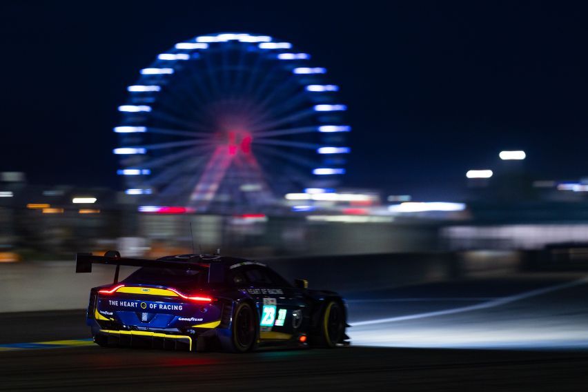 23 Vantage night