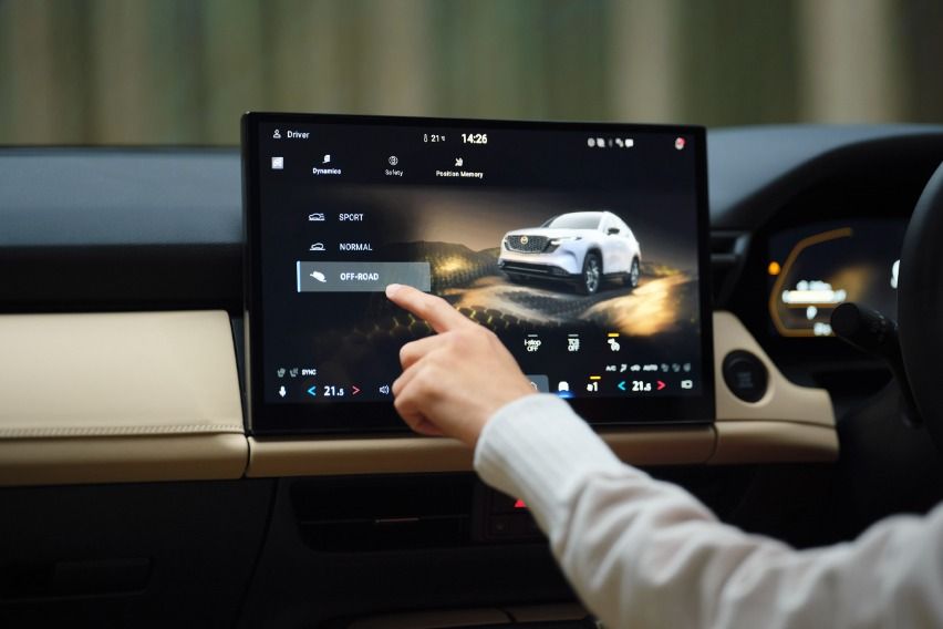 Kata Mazda, Monitor Layar Sentuh Dinilai Lebih Aman dari Tombol Fisik