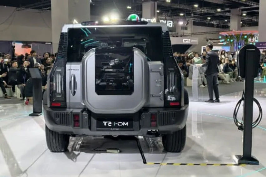 Jetour T2 i-DM rear