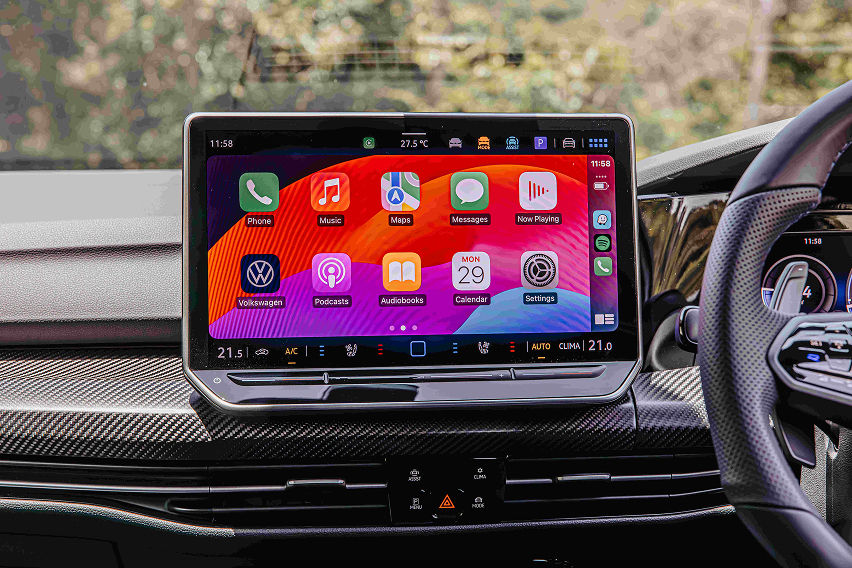 2026 Volkswagen Golf R infotainment