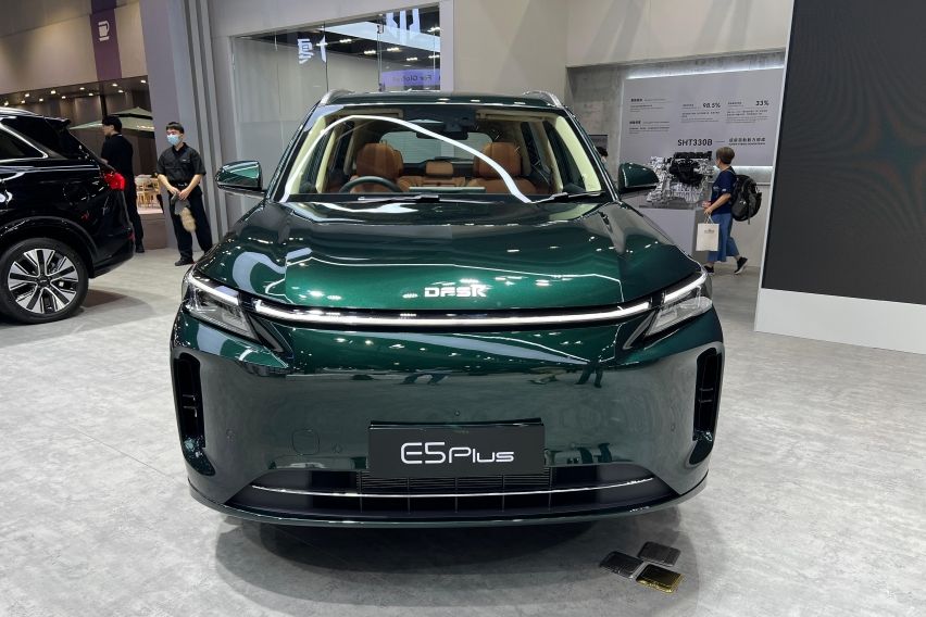 Debut setir kanan DFSK E5 Plus di Hong Kong face