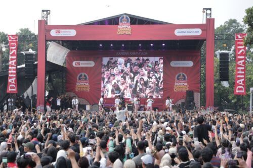 Pecah! Tipe-X Guncang Alun-Alun Depok, Tutup Kemeriahan Seri Perdana Daihatsu Kumpul Sahabat 2026