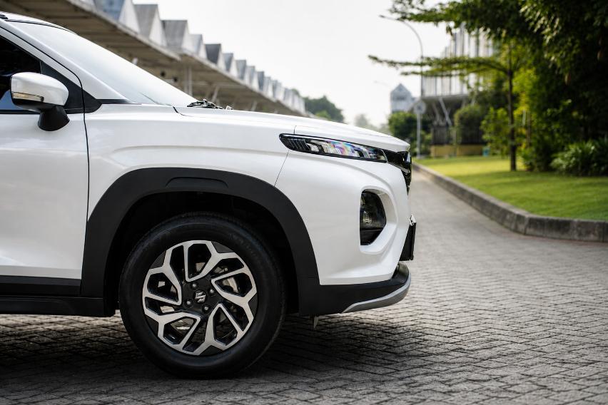 roda Suzuki Fronx GL AT