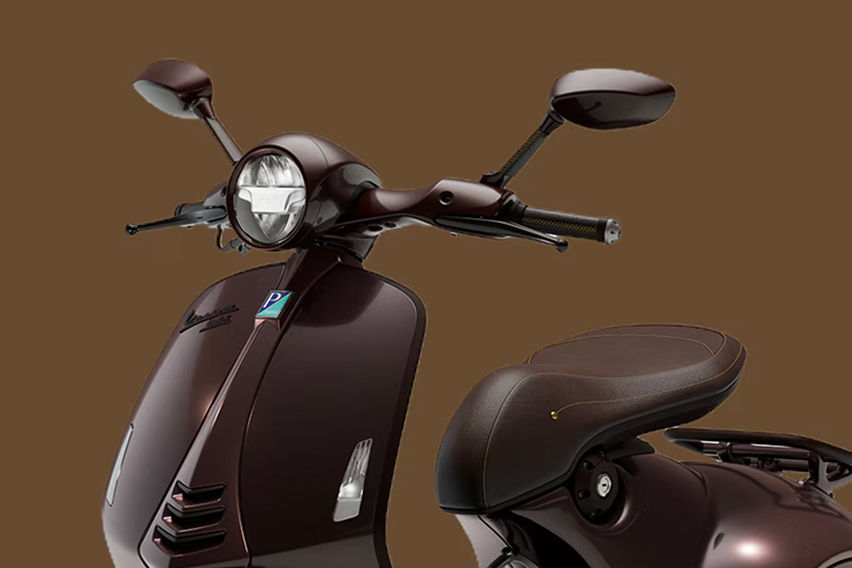 Vespa 946 Horse 