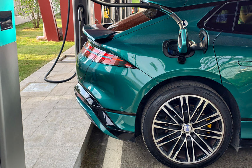 Denza Z9 GT flash charging Malaysia view