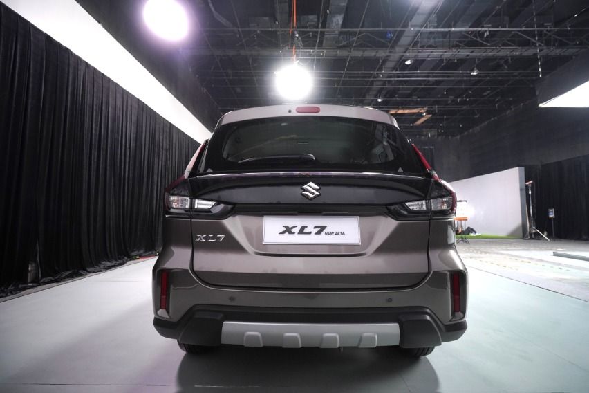 New Suzuki XL7 Zeta