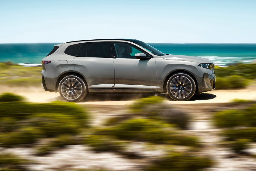 2026 BMW X5 global debut side profile view
