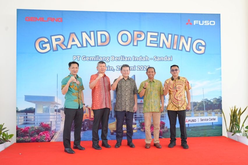 Mitsubishi Fuso Resmikan Service Center Sandai, Perkuat Strategi Zero Down Time di Kalbar