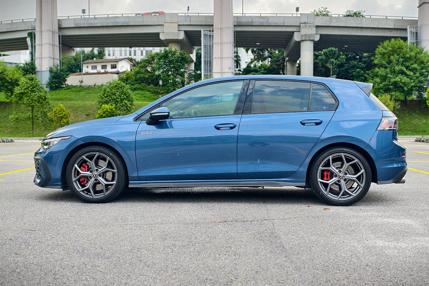 Volkswagen GTI Huntsville Adamantium Dark rims view Malaysia