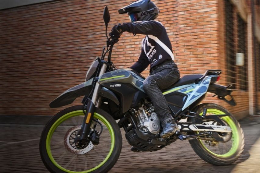 CFMoto 250 Dual ABS