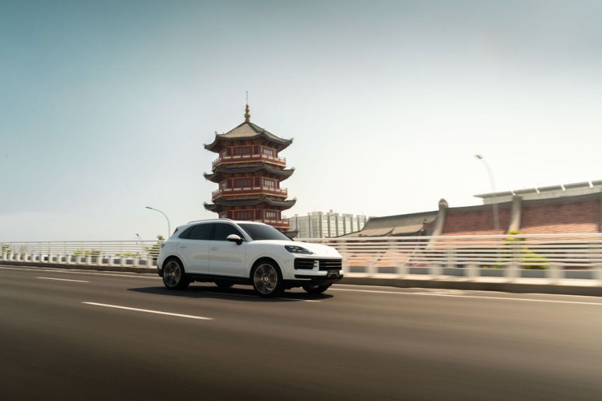 Porsche Cayenne CBU Malaysia