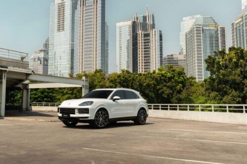 Porsche Cayenne Rakitan Regional Malaysia Sapa Penggemar di Indonesia