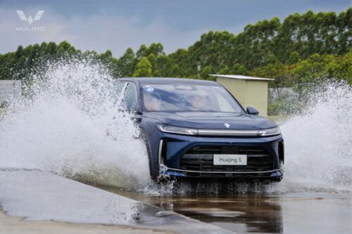 Berkenalan dengan Huajing S: SUV Flagship Garapan Wuling dan Huawei