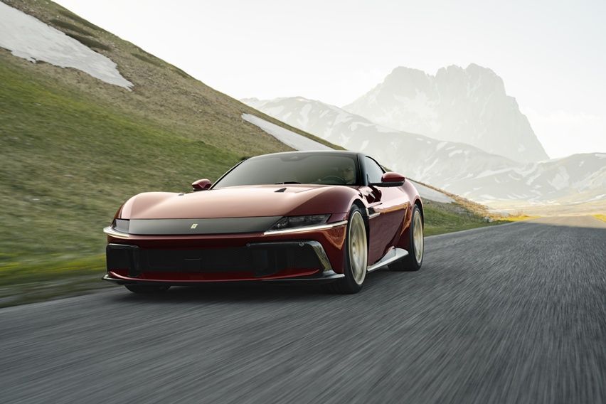 Ferrari Rilis 12Cilindri Manuale, Kembalinya Sensasi Girboks Manual Klasik Berteknologi Pintar