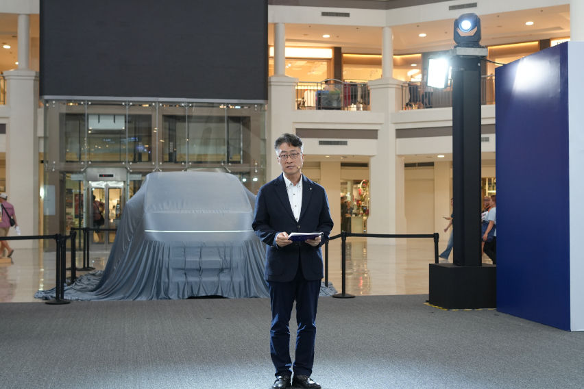 Hyundai Staria HEV