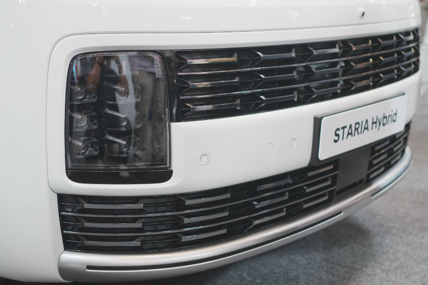 Hyundai Staria HEV