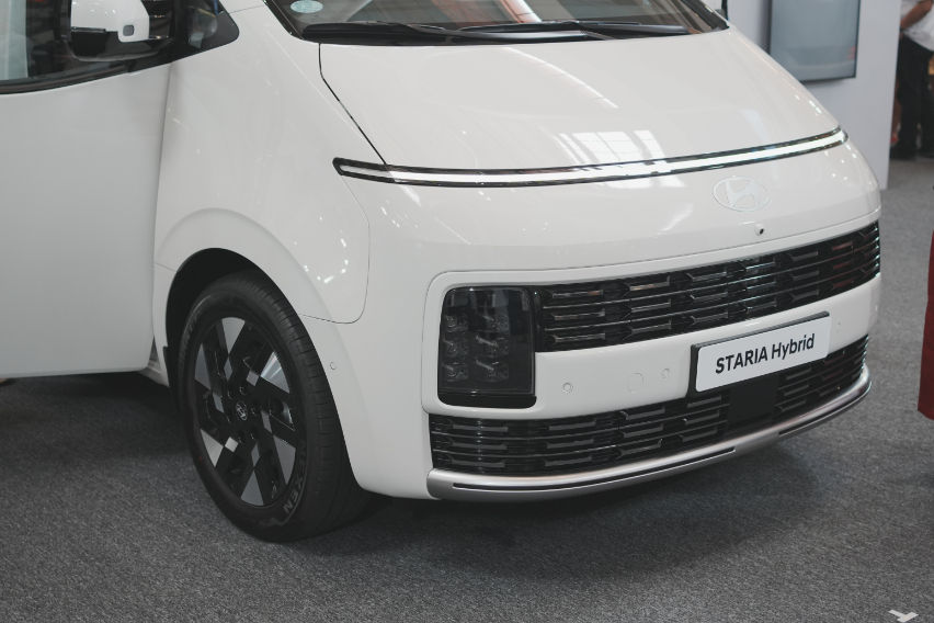 Hyundai Staria HEV