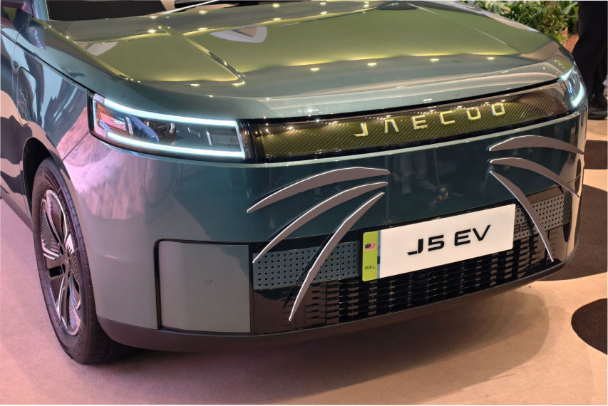 Jaecoo J5 EV front grille view Malaysia