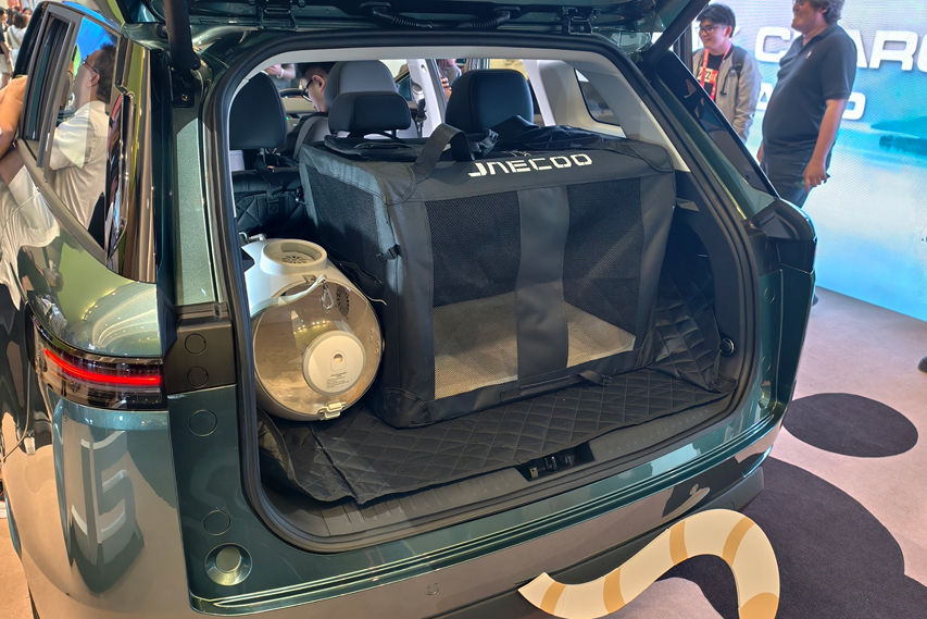 Jaecoo J5 EV boot space view Malaysia