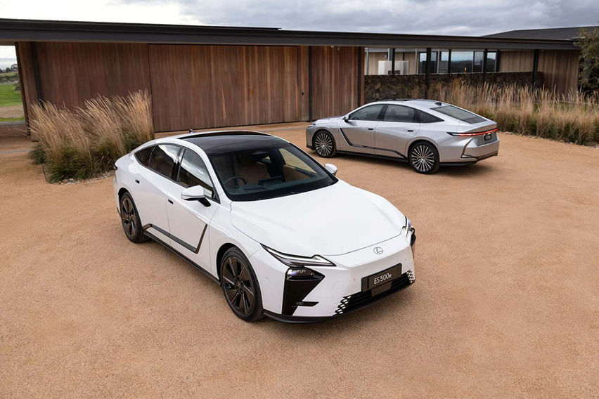8th-gen Lexus ES