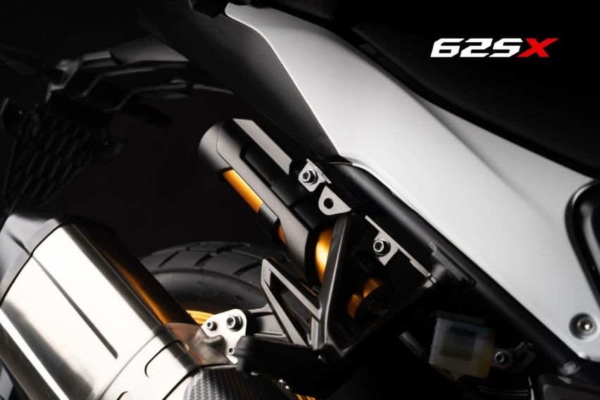 Kove 625X Pro suspensi belakang