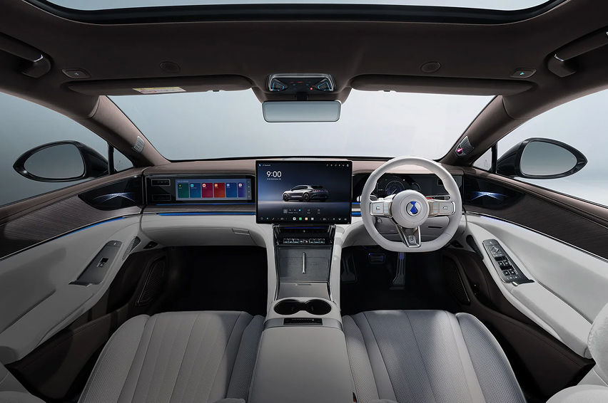Denza Z9GT interior