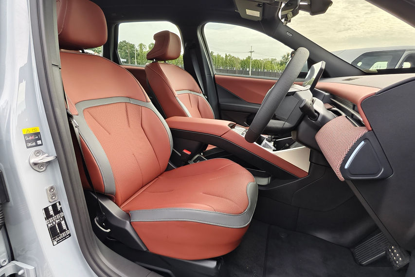 2026 BMW iX3 front seats view Malaysia